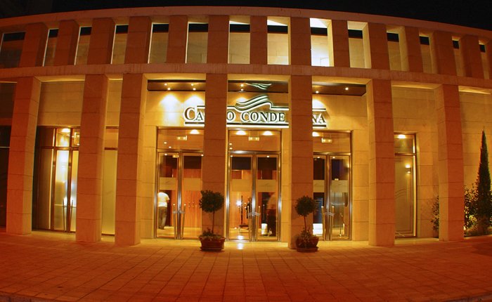 Casino Conde Luna Comar, Exterior