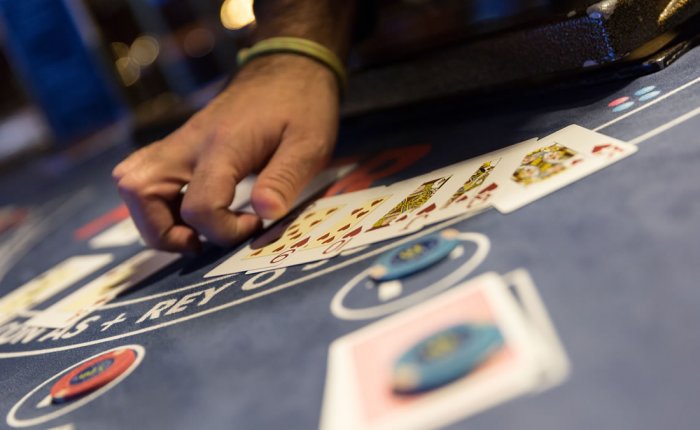 Casino Zaragoza Comar, mesa de Poker