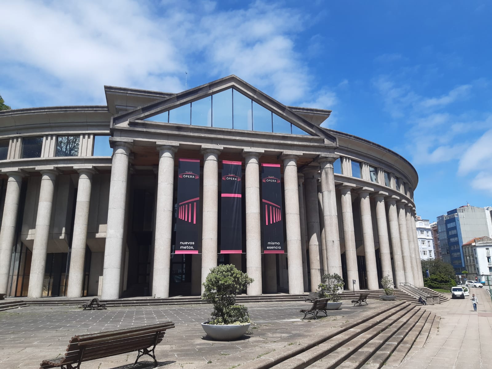 Edificio Palacio de la Ópera II Gala NARU